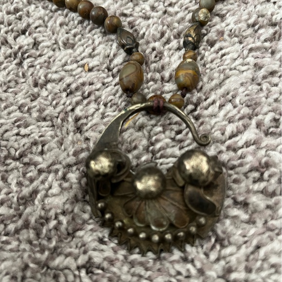 Tibetan necklace - Picture 1 of 2